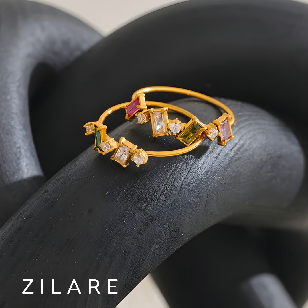 Anillo dorado moderno piedras de colores bañado oro 18k Lara