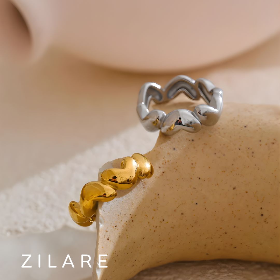 Anillo dorado con corazones ajustable bañado oro 18k Noelia