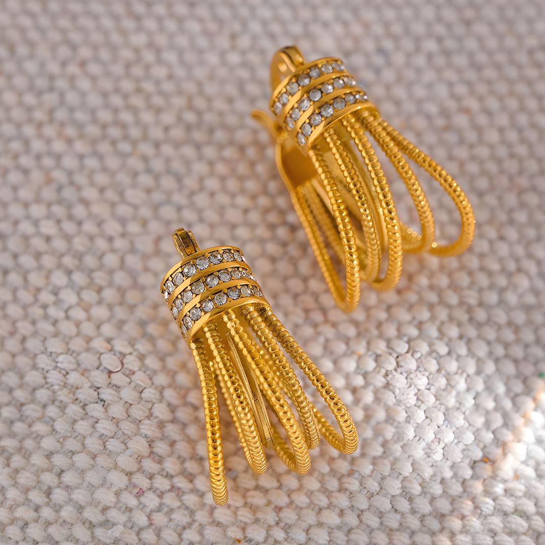 Aretes dorados bañados oro 18k elegantes y brillantes Patricia