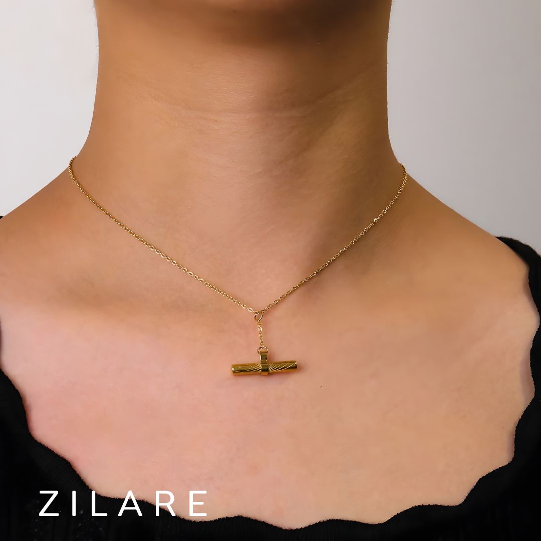 Collar dorado bañado en oro 18k moderno y sofisticado Rocio