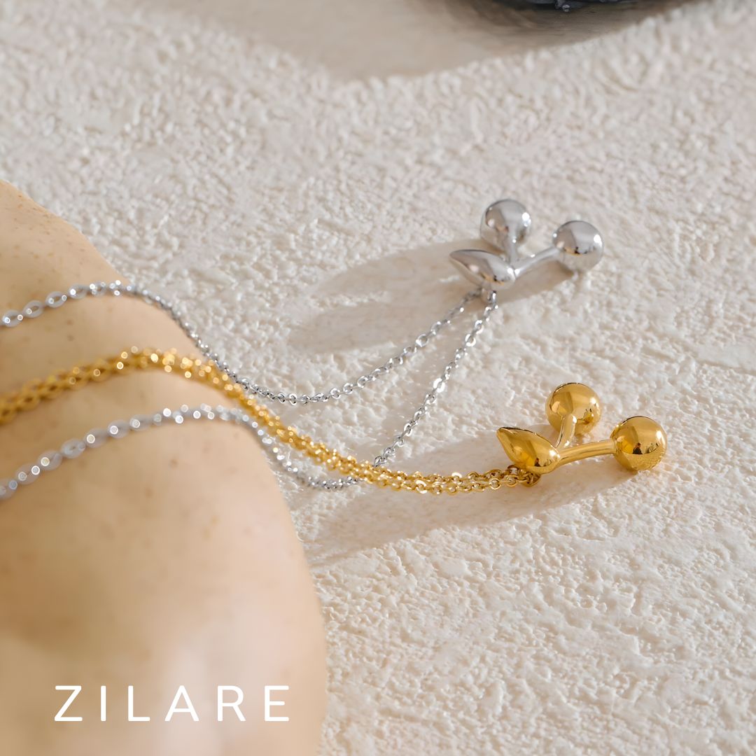 Collar dorado con dije de cereza bañado en oro 18k Nayeli