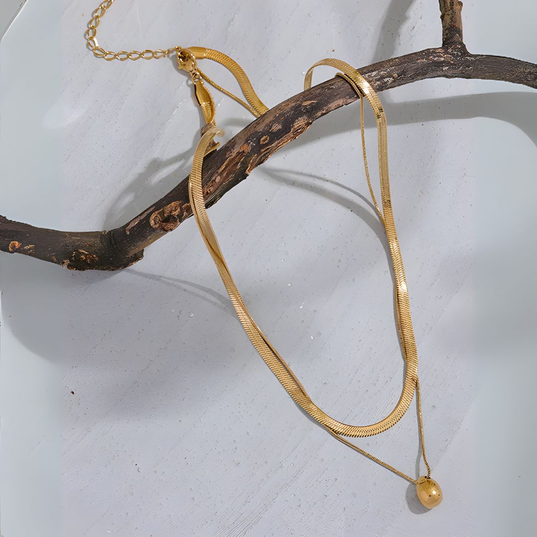 Collar Doble con Esfera Dorada Bañado en Oro 18k Julieta