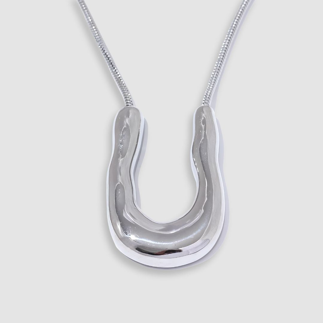 Collar Dorado de Una Sola Pieza con Diseño Escultural Isla