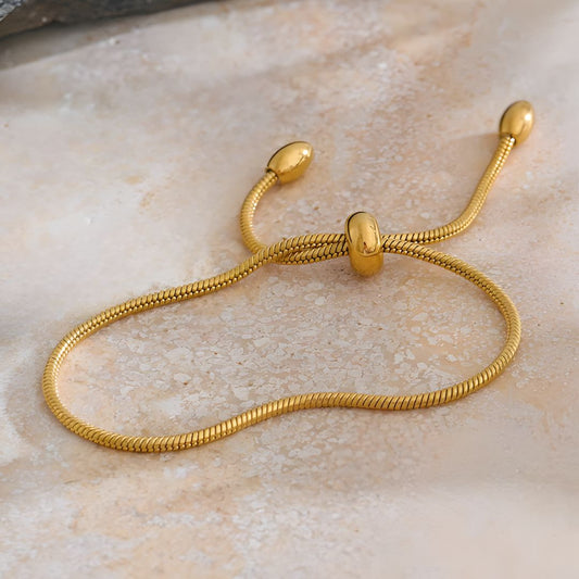 Pulsera bañada en oro 18k ajustable y elegante Malena