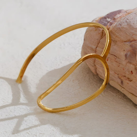 Pulsera Dorada con Círculo Elegante Bañada en Oro 18k Teresa