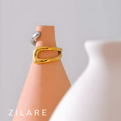 Anillo acero inoxidable bicolor con diseño único Denisse