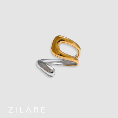 Anillo acero inoxidable bicolor con diseño único Denisse
