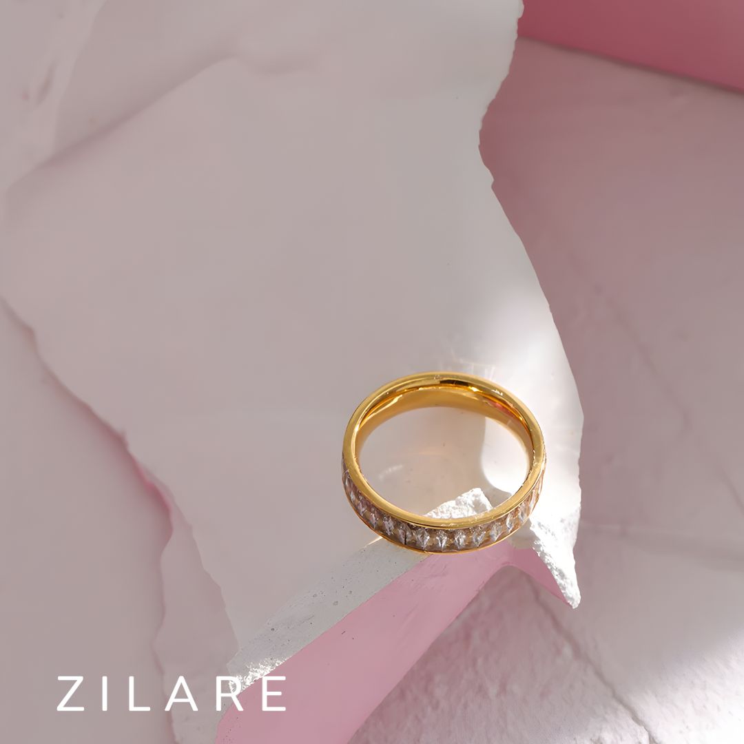 Anillo bañado en oro 18k elegante y moderno para mujer Naima