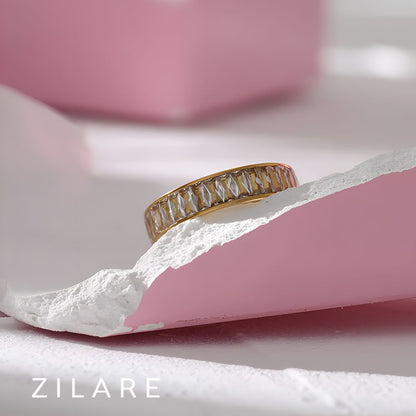 Anillo bañado en oro 18k elegante y moderno para mujer Naima