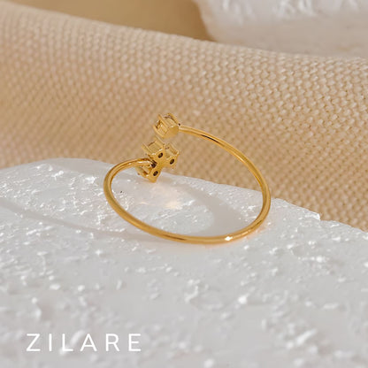 Anillo dorado moderno y delicado bañado en oro 18k Nicolle