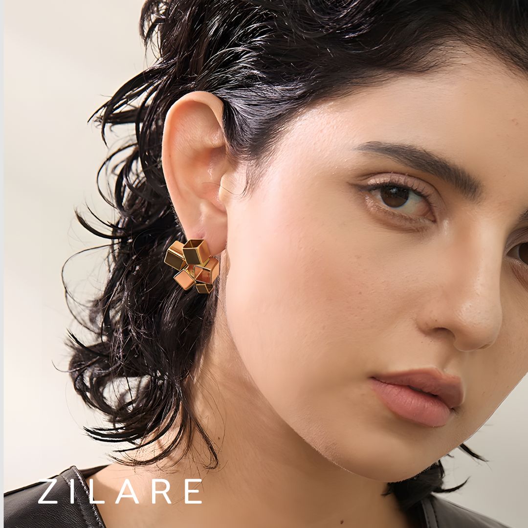 Aretes dorados bañado oro 18k diseño geométrico moderno Janá