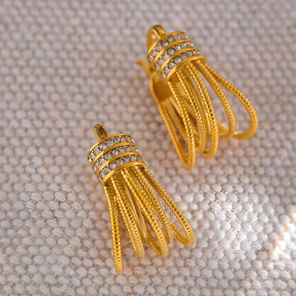 Aretes dorados bañados oro 18k elegantes y brillantes Patricia
