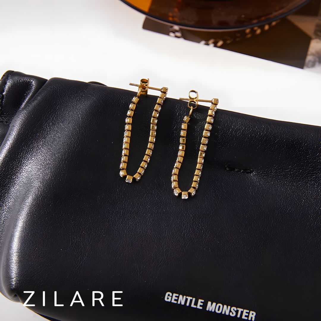 Aretes dorados con brillo elegante bañado en oro 18k Yuridia