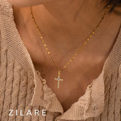 Collar delicado baño de oro 18k con cruz luminosa Maite