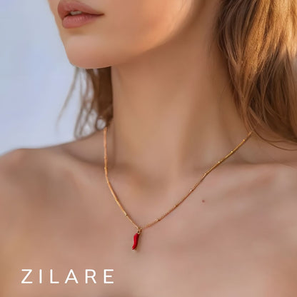 Collar dorado baño de oro 18k con dije de chile  Nayara