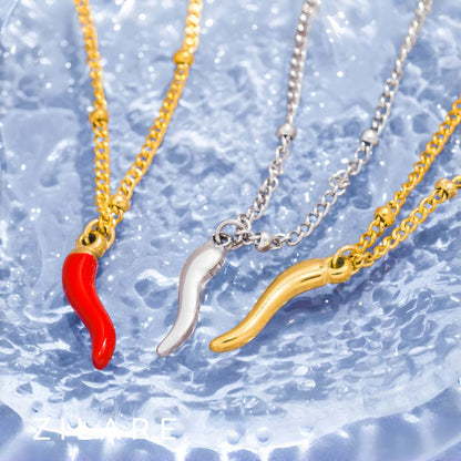 Collar dorado baño de oro 18k con dije de chile  Nayara