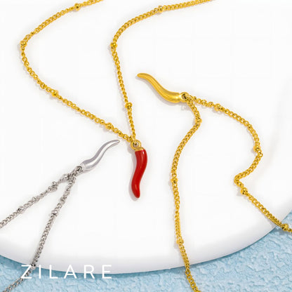 Collar dorado baño de oro 18k con dije de chile  Nayara