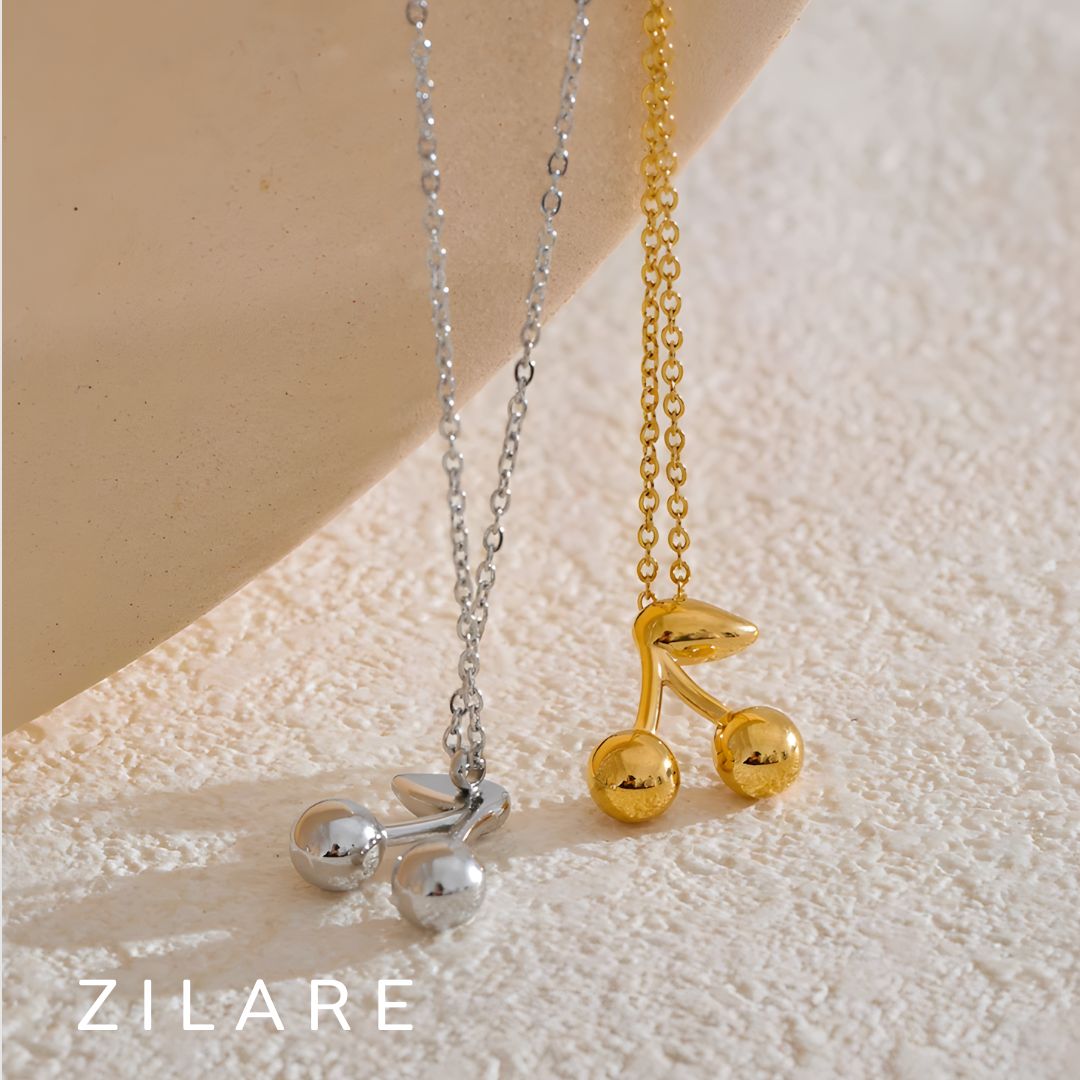 Collar dorado con dije de cereza bañado en oro 18k Nayeli