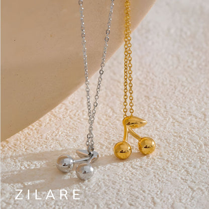 Collar dorado con dije de cereza bañado en oro 18k Nayeli