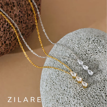 Collar bañado en oro 18k diseño elegante de 3 piedras Mireya