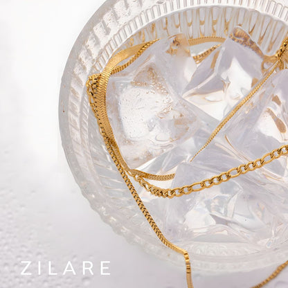 Collar delicado baño de oro 18k con tres cadenas Yaritza