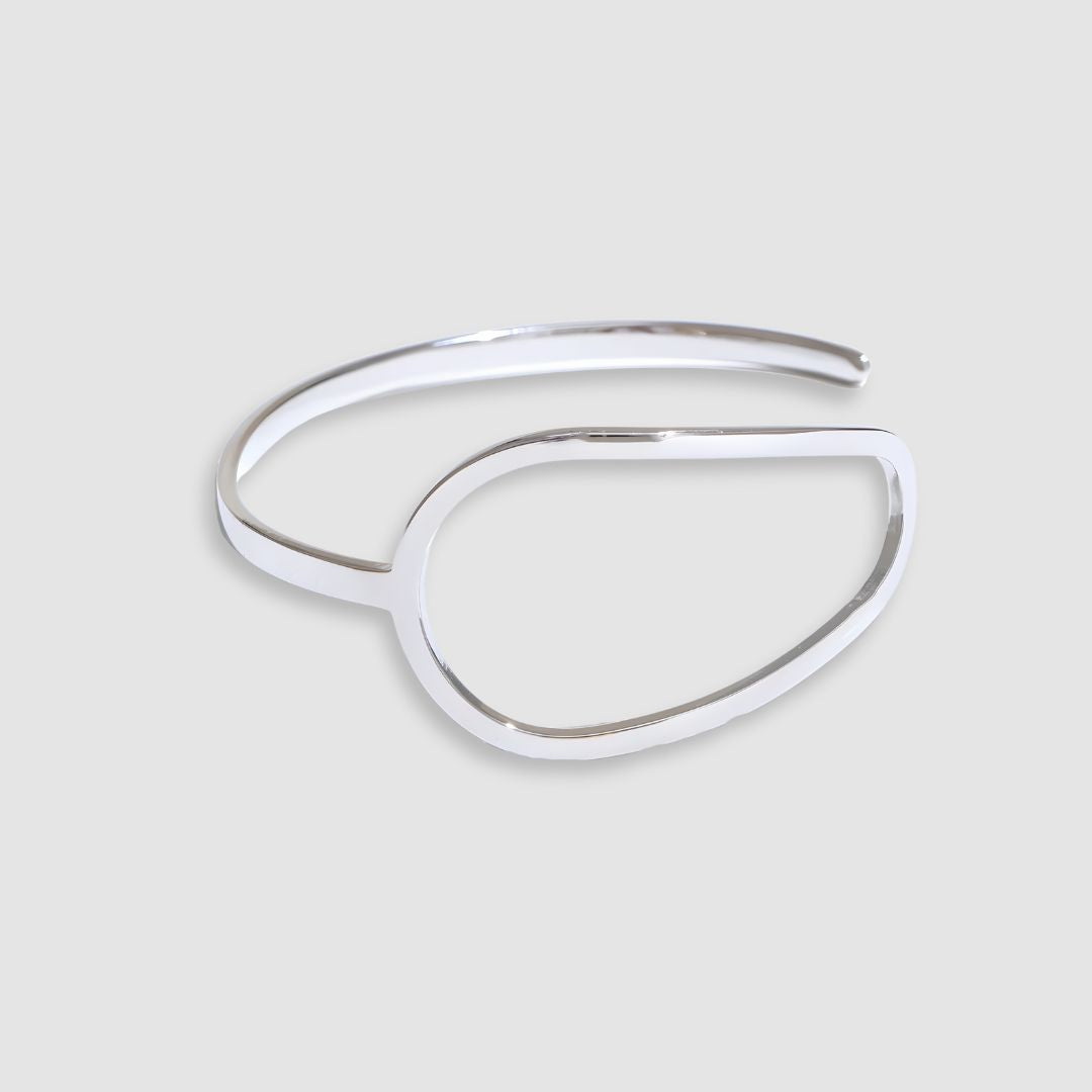 Pulsera Dorada con Círculo Elegante Bañada en Oro 18k Teresa