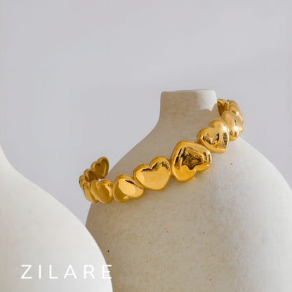 Pulsera Dorada Corazones Moderna Bañada en Oro 18k Camila