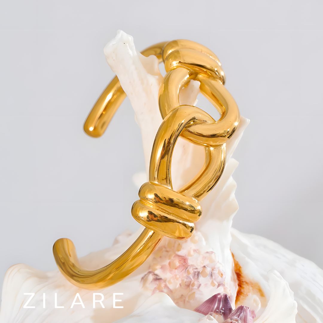 Pulsera dorada con eslabón moderno bañada en oro 18k Pilar